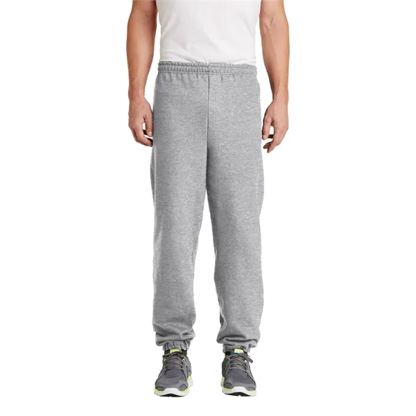 Gildan Heavy Blend Sweatpant.